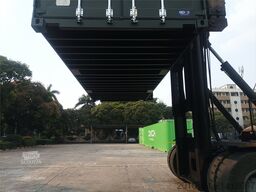 20 Fuß Seecontainer / Neucontainer / Flaschengrün RAL 6007 / Materiallager