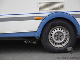 KNAUS Blue Line 450 mit Mover und Markise