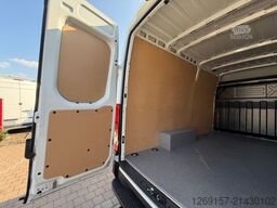 IVECO Daily 3,0L 35S180 Kasten L2H2 Automatik COC Navi
