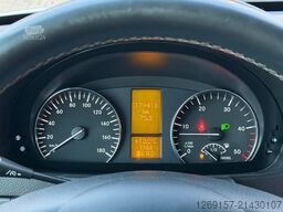 MERCEDES-BENZ Sprinter 319CDI V6 Kasten L1H1 Autom Navi Standh