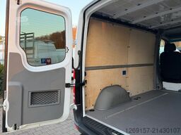 MERCEDES-BENZ Sprinter 319CDI V6 Kasten L1H1 Autom Navi Standh