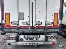 Schmitz Cargobull Box Semi-Trailer with Refrigeration/Freezer Unit a