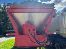 Red River Asphalt Semi-Trailer
