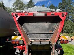 Red River Asphalt Semi-Trailer