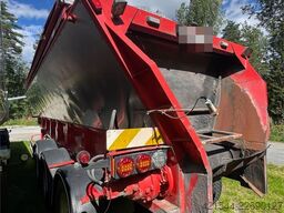 Red River Asphalt Semi-Trailer