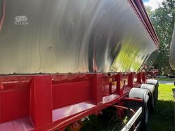 Red River Asphalt Semi-Trailer