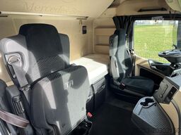 Mercedes-Benz Actros 1848 LS nRL GigaSpace BiXenon KlimaA AHK