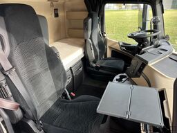 Mercedes-Benz Actros 1848 LS nRL GigaSpace BiXenon KlimaA AHK