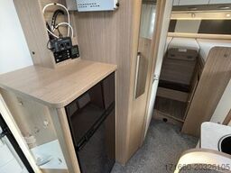 CARADO T 338 Luftfederung, Dachklima, Duo Control