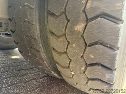Mercedes-Benz Actros 2644 L 6X4 3 Zijden kipper + MKG Kraan/C...
