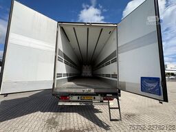 Schmitz Cargobull N/A Carrier Vector 1550 D+E 250B 265H APK/TUV 1...