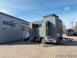  STX Trailer  3-4 Pferde Wohnung, Dusche WC,