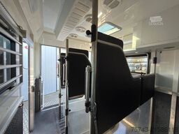  STX Trailer  3-4 Pferde Wohnung, Dusche WC,
