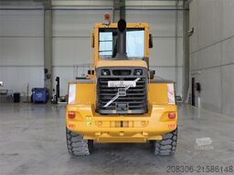 VOLVO L90E