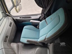 Volvo FM 370 Globetrotter 4x2 - Buggsbygg box with si...