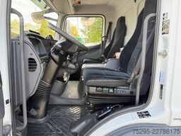 Mercedes-Benz Atego 818L Carrier Xarios600 seitli. Treppe TÜV