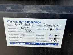 Mercedes-Benz Atego 818L Carrier Xarios600 seitli. Treppe TÜV