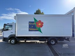 Mercedes-Benz Atego  818L Mitsubishi TDJ600D seitli. Treppe TÜV