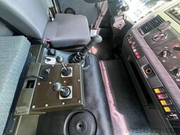 MAN L90 18.284 4x4 LOF Kipper/Kran/47 tkm/HA gelenkt