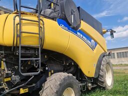New Holland CR 9090