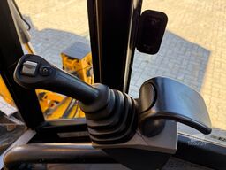 JCB 3CX Compact / 2022 BJ / Hammer + Schaufeln