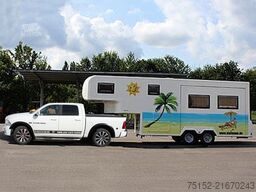  Kombination Dodge RAM 1500 und Homar Wohnsattelauflieger