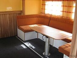  Kombination Dodge RAM 1500 und Homar Wohnsattelauflieger