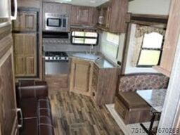 Cougar Kombination Dodge RAM 1500 und Cougar by Keystone 25RKS Wohnsattelauflieger