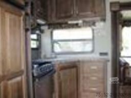 Cougar Kombination Dodge RAM 1500 und Cougar by Keystone 25RKS Wohnsattelauflieger