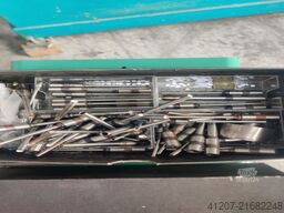 Tom Travnik s.p. Tom Travnik s.p. Tom Travnik s.p.