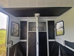 Renault Master dubbele cabine 5 zitplaatsen MTM paarden...