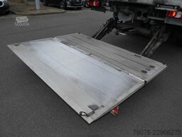 MERCEDES-BENZ 1832L Curtainsider LBW 2tEscha LBW Klima Heizung