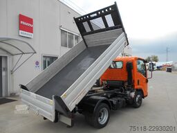 Isuzu M21 RIBALTABILE TRILATERALE