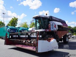 ROSTSELMASH VECTOR 425 RSM-101 grain harvester+Heade