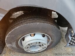 Volvo FL 240 4x2 16tons Seitentüren Koff