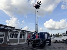 MERCEDES-BENZ 917 AF ALLRAD/4X4/Lichtmastwagen/Schlafkabine/