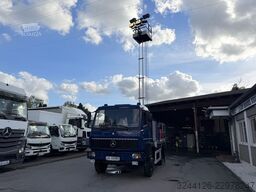 MERCEDES-BENZ 917 AF ALLRAD/4X4/Lichtmastwagen/Schlafkabine/