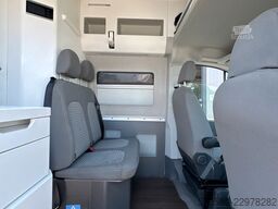VW (2023) Volkswagen Grand California