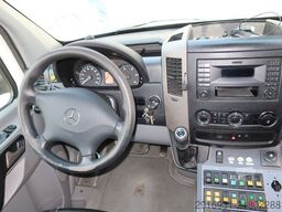 MERCEDES-BENZ Sprinter II 516 CDI/RTW/KTW/Klima/Automatik