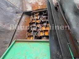 Jenz Holzbrecher Schredder Arbeitsmaschine