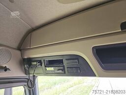 MERCEDES-BENZ ACTROS 1843