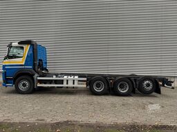 Volvo FM 410 / 8X4 / I-Shift / ADR / Tridem / TUV: 6-...