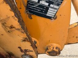 CASE 221 B Radlader