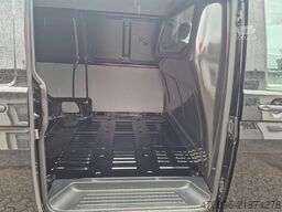 VOLKSWAGEN T6.1 Transporter Kasten lang*AHK*NAVI*