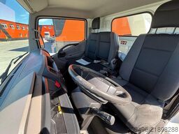 Nissan NT400 4x2 Isoli PT200 / 1608 hours / working he...