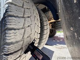 Nissan NT400 4x2 Isoli PT200 / 1608 hours / working he...