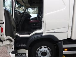 Volvo FM 340 Geïsoleerd Dak DHollandia 3000 kg