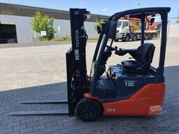Toyota 8FBET15 / Triplex: 4.30m / nur 1.842h! / SS