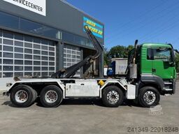 MAN TGS 35.480 8x4 Moser