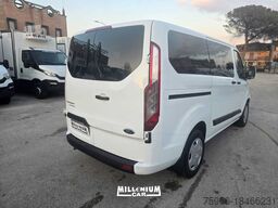 FORD CUSTOM 9 POSTI 2019